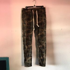Low rise skinny jogger